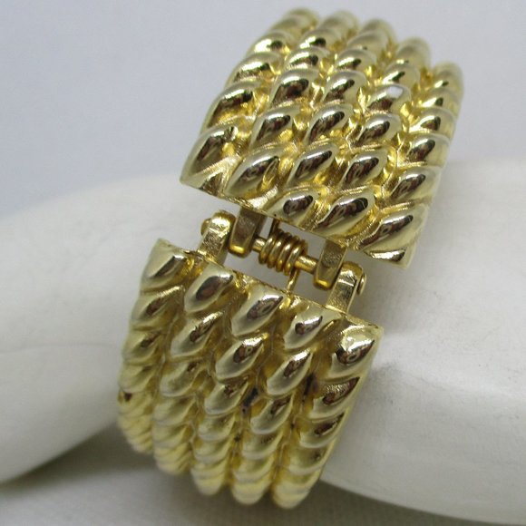Heavy Weight Rope Design Clamper Bracelet Gold Tone Texted Rope Design 3-D* - Picture 3 of 10